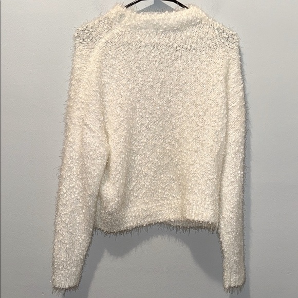 Tart Small White Crew Neck Sweater Plush Textured Knit Silver Sparkle - Picture 7 of 9